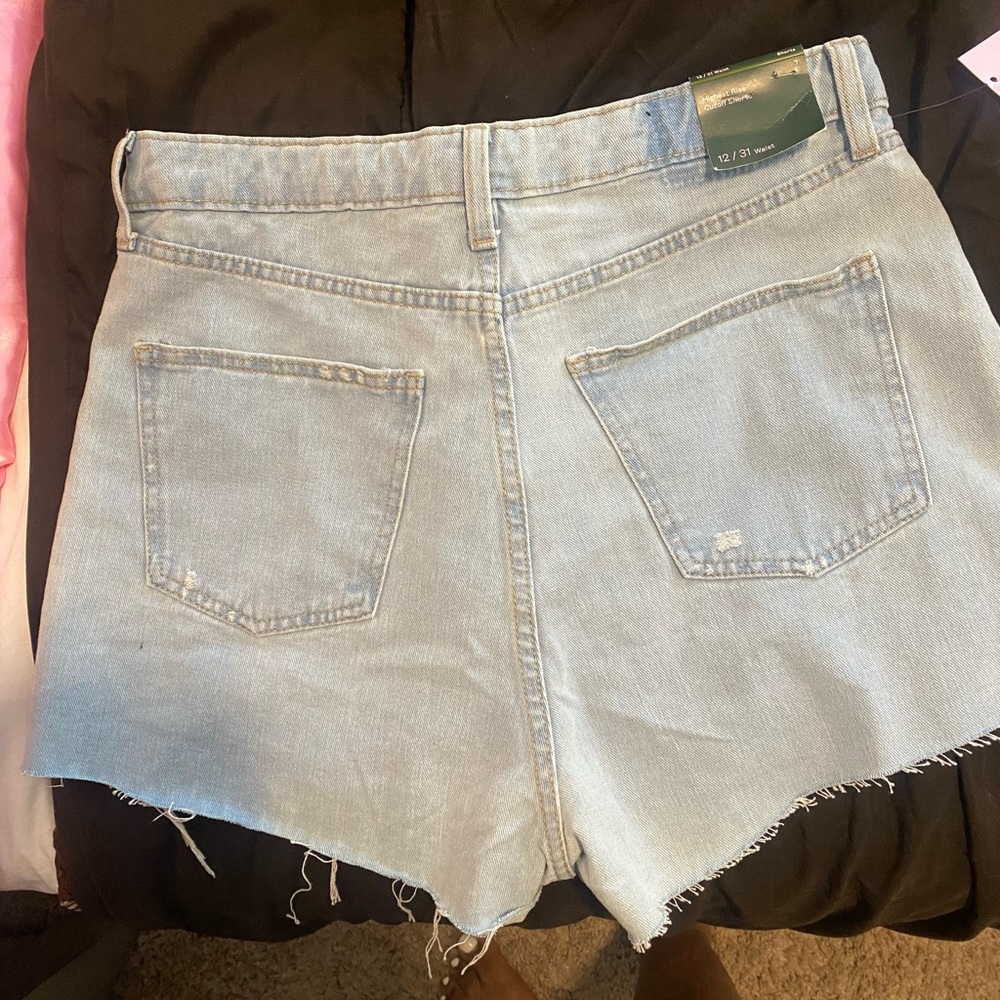Shorts - Picture 2 of 2
